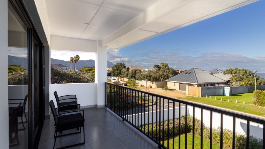 9 Bedroom Property for Sale in Westcliff Western Cape